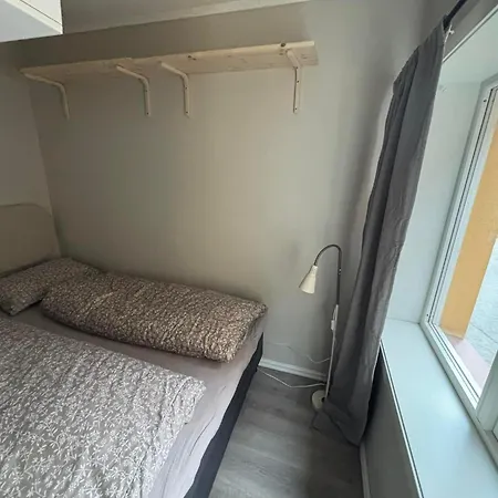 And Quiet 1 Min From The Center Apartamento *